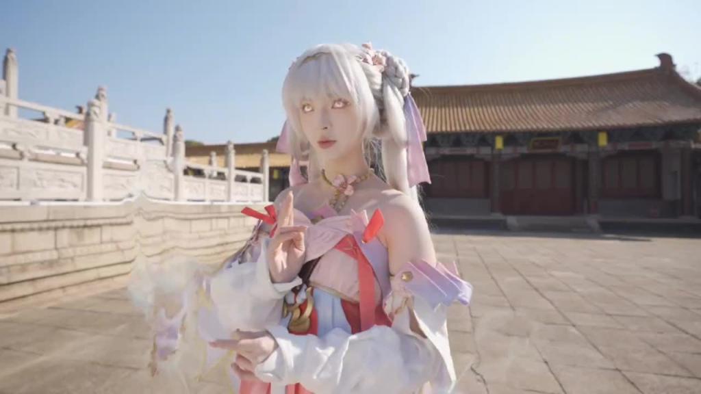 娘娘会魔法，大战二次元！