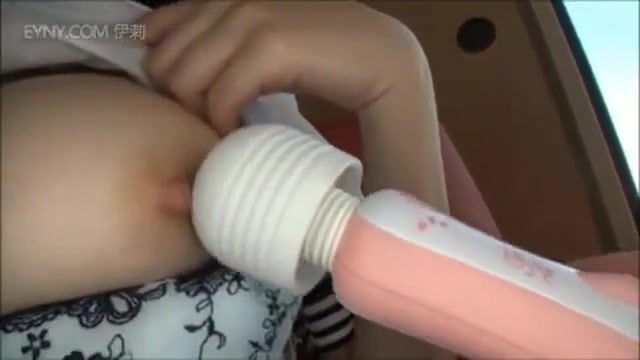 小田切润：一位英俊的男子，他专门勾搭在cosplay咖啡厅打工的可爱业余女孩，这些女孩都穿着JK（高中女生）制服。他会把她们带到酒店，然后用他甜言蜜语和各种技巧营造出暧昧的气氛