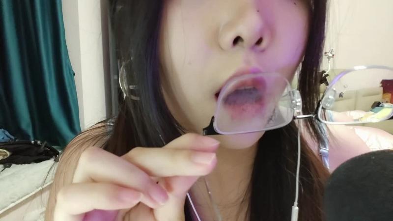 咩咩米吗莫 清洗眼镜 舔+亲吻