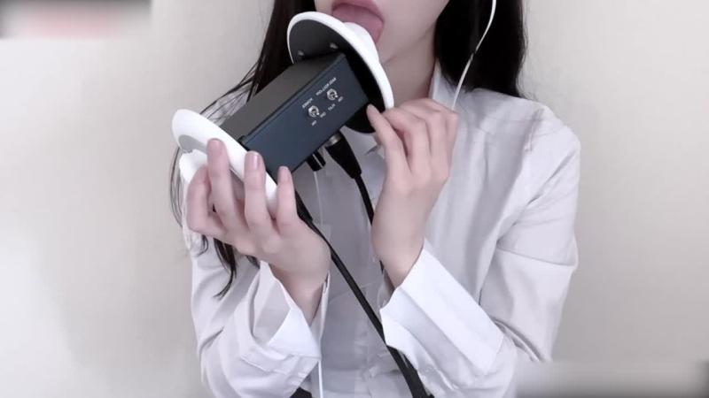 yuuu OL制服舔耳