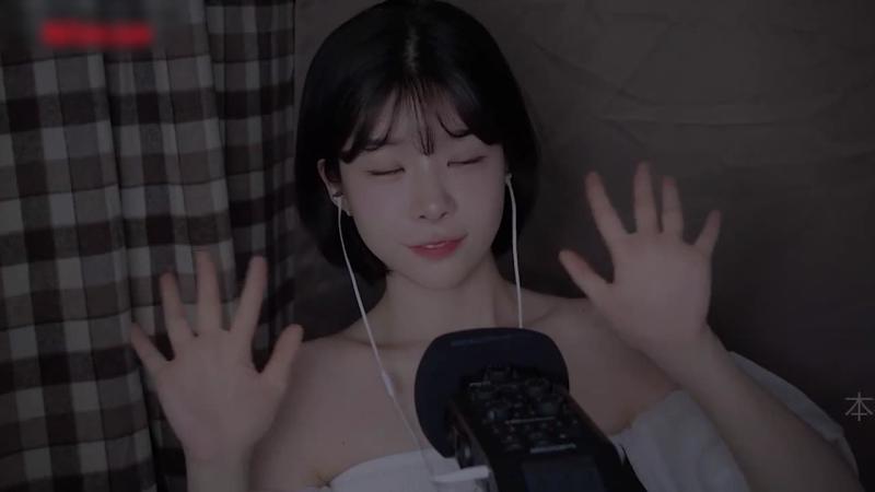 韩国女优-舔舌头