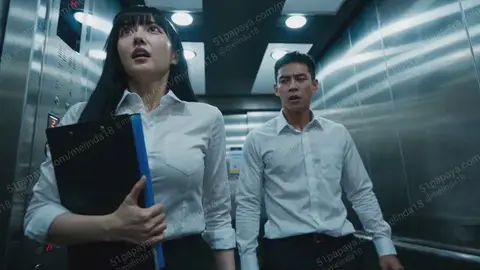 电梯故障？同事直接来一发