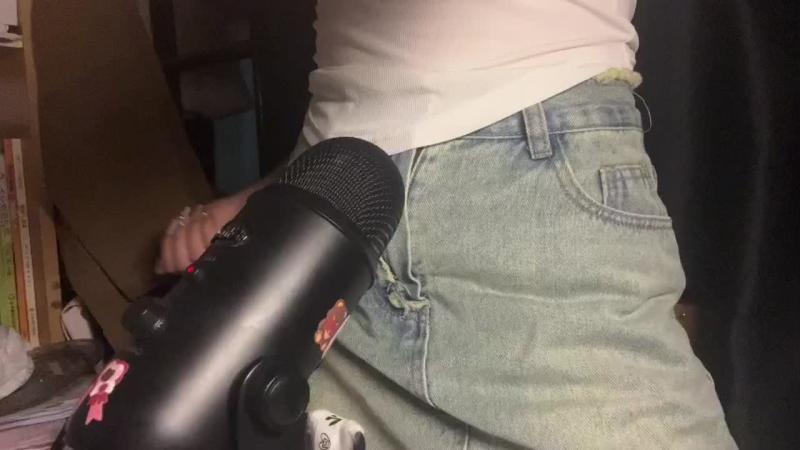 璐璐哄睡屋_牛仔裙身体乳_每个人的身上都有毛毛
