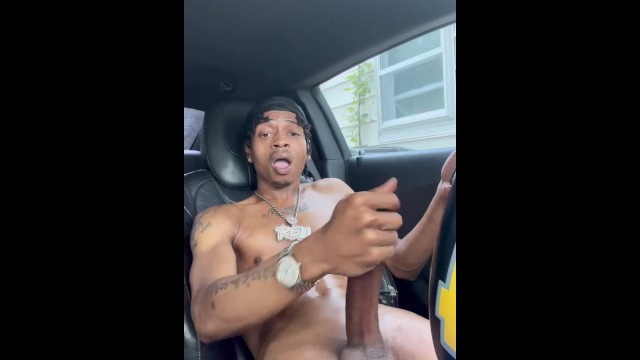 Yeahitsrell—大Black鸡巴在公共场所在车里捣毁了一个大屁股坚果