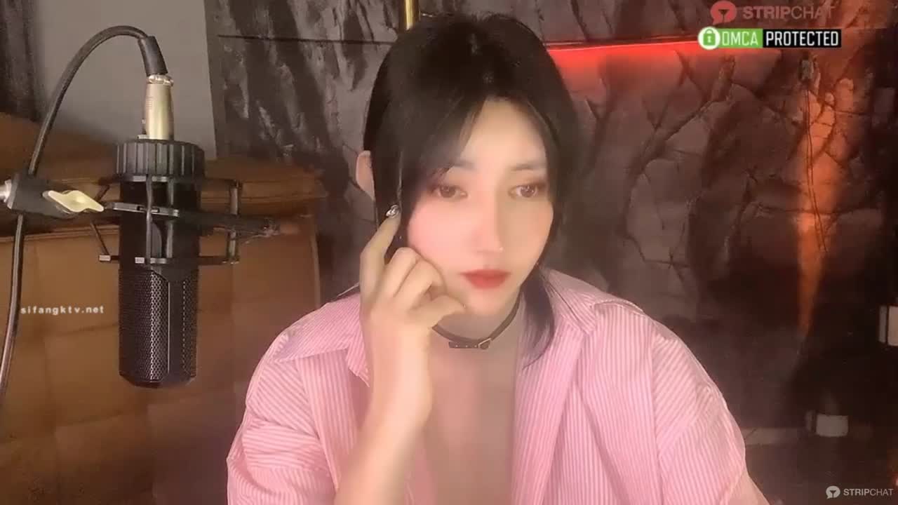 【黑贞 610HeiZhen】_人家乳头都被夹肿了呢