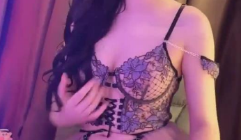 极品高颜值网黄女神大尺度私拍抠逼自慰湿滑淫穴