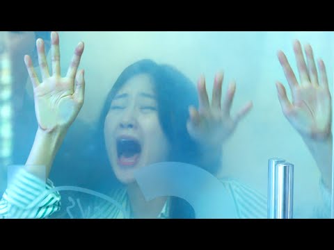 致命毒雾迅速扩散，人们来不及逃跑，就被灼伤内脏而死！《极限逃生》