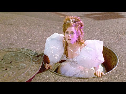 童话公主从下水道，穿越到现实世界，不嫁王子只想当后妈！《魔法奇缘》