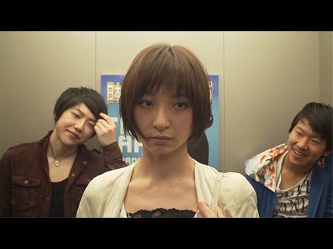 流氓调戏落单女孩，没想到对方是顶级杀手，后悔也晚了《重生》