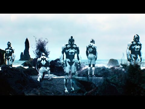 外星人创造神秘虫洞，不仅拯救了人类，还送了人类另一颗地球！速看科幻电影《穿越》