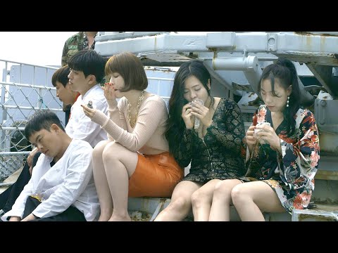 游轮飘上万米高空，恶霸们控制了整条船，开始为所欲为！《人间，空间，时间和人》