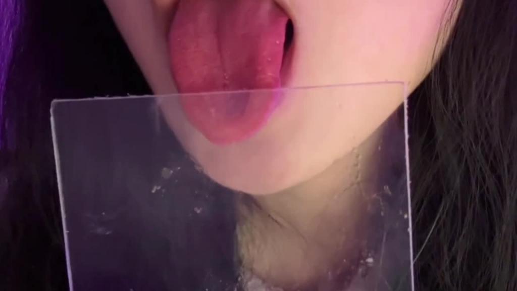 舔亚克力板＋舔手指