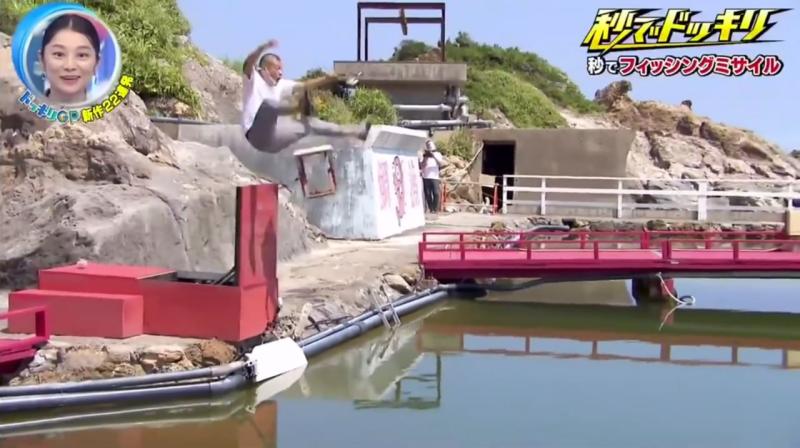日本奇葩综艺钓鱼飞行赛，最后一个实在是笑不活了
