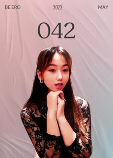 网红女神【小桃酱】做爱时打电话给别人