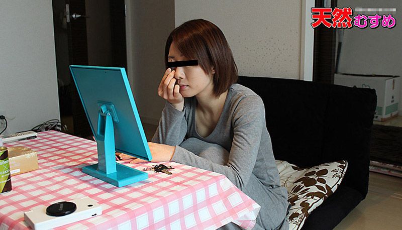 到单身女子家拜访　～淫荡的内衣诱惑～ _10musume_032312_01