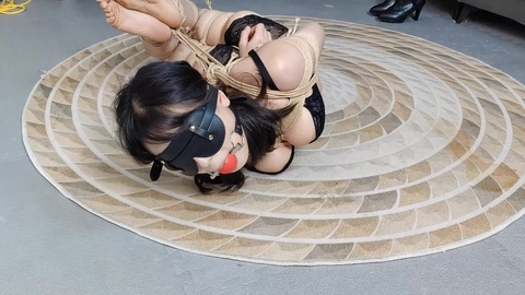 【一绳所爱】美女魔术师的逃脱挑战