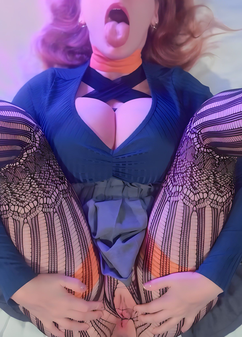 巨乳「LilyKoti」全身湿激烈的性爱：大奶子弹跳和阴户射精
