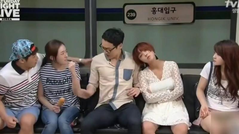 韩国整活综艺，地铁里 的奇葩遭遇，最后的?`+结局太]^辣眼了