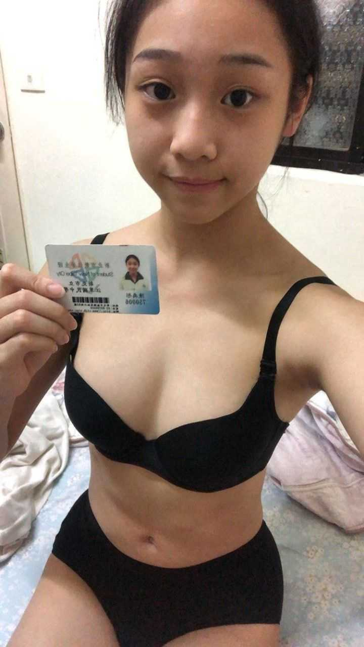 台湾新北市立某在校女大学生陈雨桐私密流出