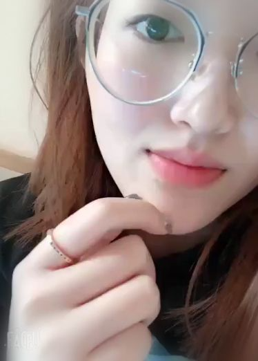 眼镜妹反差做爱视频