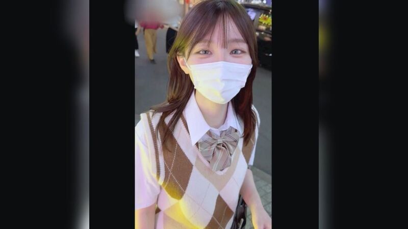 【过去最 ;高出资】”被艺能经纪公司疯狂挖掘”的超美型混血`+18岁少女，人生第 `一次无套中出。以制服( ,$姿态)演出^ 90$分钟以上4^+K高画质拍摄珍稀/#影像。_% FC2-PPV-4756319
