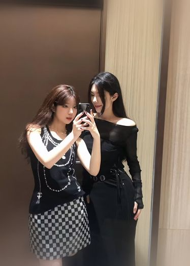 人前高冷女神，人后反差小母狗求着爸爸操她