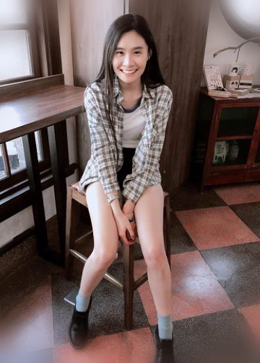 表面斯文的妹子私下骚得不行