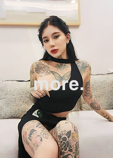 SexyChloe反差表黑色洋装