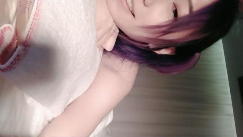 【真实女子SPA】萌妹子找女技师全身推油 诱人身材逼逼塞跳蛋