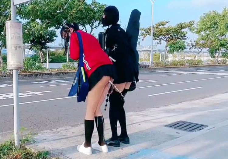 怎么突然喷牛奶了