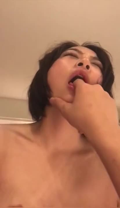 多益ceo唐忆鲁把自己群p的视频发公司群