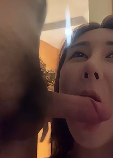 绿帽淫妻，骚妻性欲强，让兄弟鸡巴过过瘾