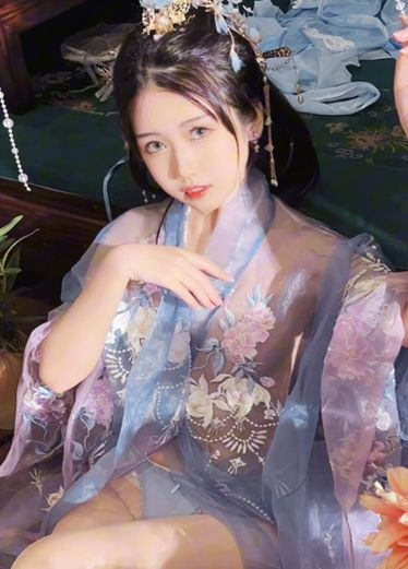 古风美人清纯系绝世千金，身姿曼妙