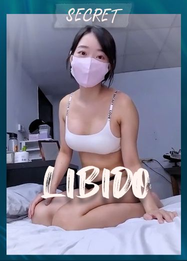 清纯小仙女〖ssrpeach〗爆肏极品身材小学妹骚母狗，翘起性感小屁股，说是这样后入小穴特别舒服！