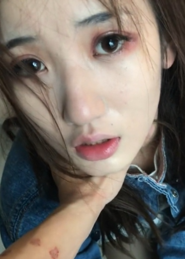 光看长相就很有欲望的小姐姐，被渣男给操了，真是可惜了