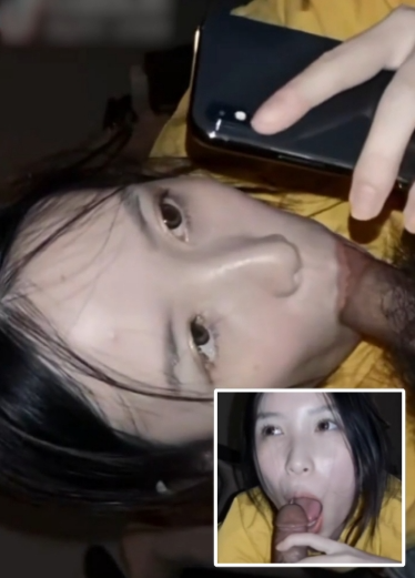 边和她妈妈打电话边帮我口