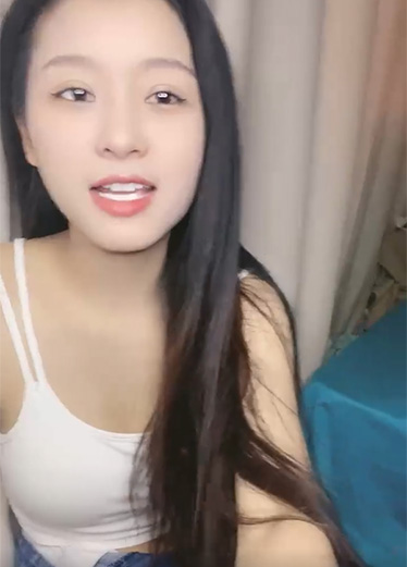 反差骚婊 甜美元气女神变成骚货只需要一根肉棒。