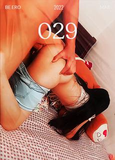 青春少女着衣性爱