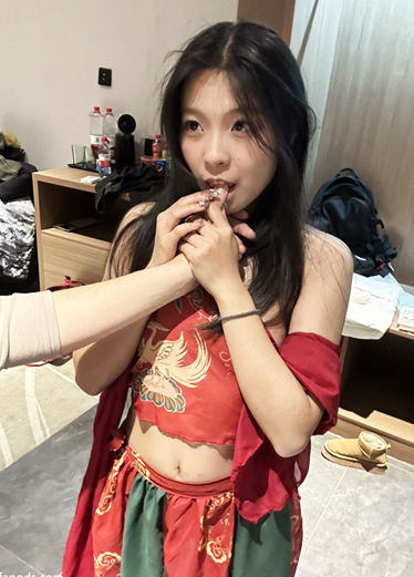 这碰撞声可太诱人了，这水声啪啪屁股感觉可真来劲儿