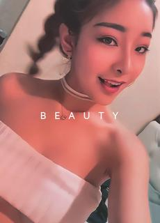 你看这个美女的奶阿他又大又圆