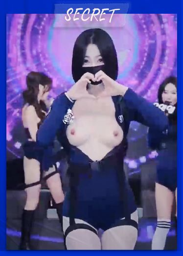 恳请哥哥们观看的骚气制服色气露奶综艺