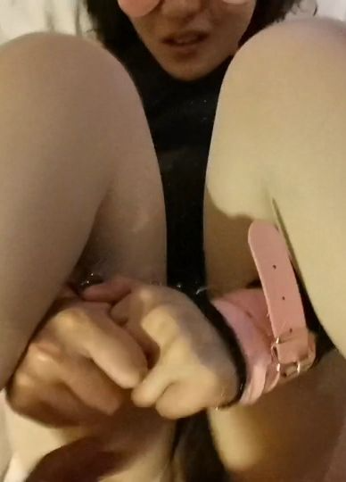 18 _岁女友醉酒瘫@*软在床被男友迷 :^操暴插