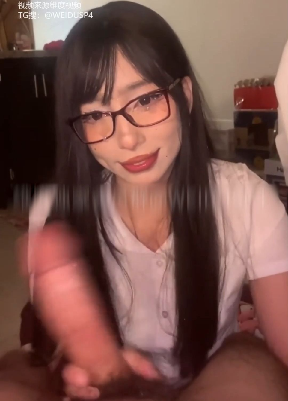 欧美美女口交 这跟屌怎么这么有弹性