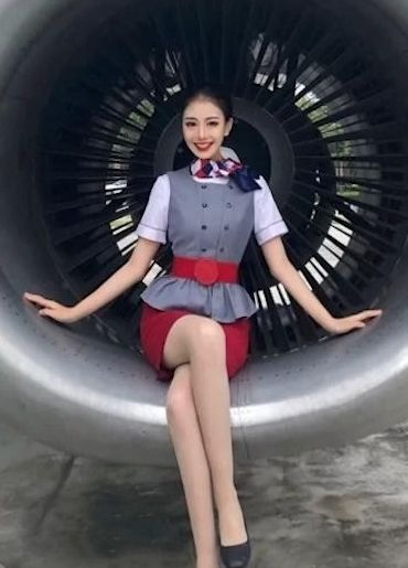门事件 北京航空学院 大四实习空姐杨萌 被机长潜规则视频泄密