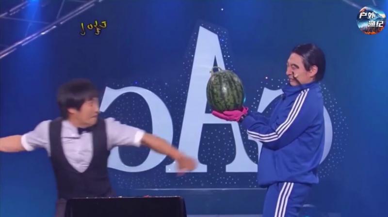 韩国奇葩综艺 不冷哥不油哥化身铁砂掌大师，嘴硬哥终于遇到硬茬了