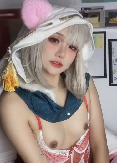 极品女神们cosplay电眼巨乳诱惑，光存在就让鸡巴硬了