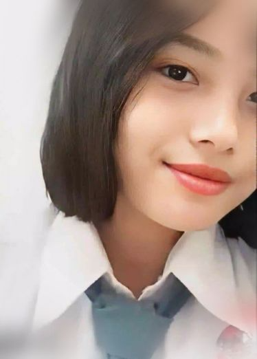 学生制服反差婊奶头都被吸肿了