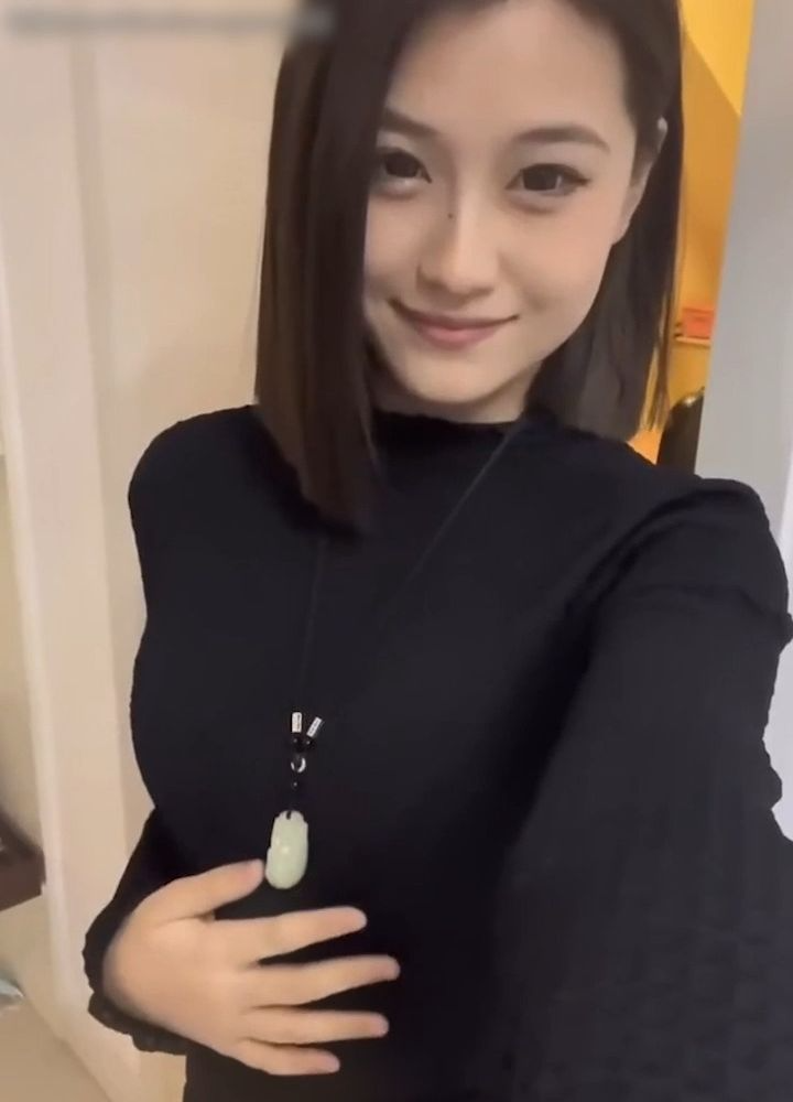 辽宁传媒学院 高颜值校园女神性爱合集流出