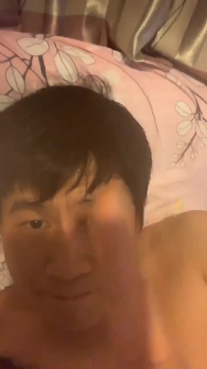 情侣开房自拍性格爱影片