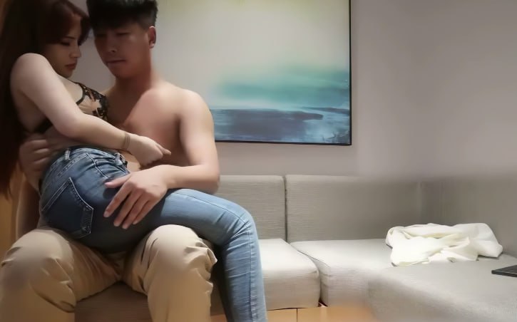 【小宝寻花】精#神红发)_小妹，.;:烟熏妆让我沉醉